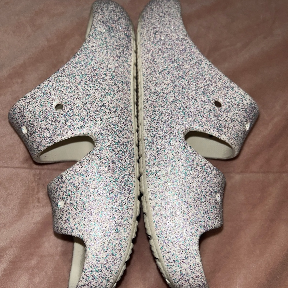 Crocs - Picture 2 of 2